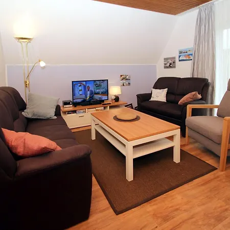 Greetjehaus Mit Garten, Naehe Strand, Hébergement de vacances Dornumersiel